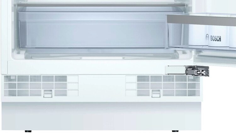 Встраиваемый однокамерный холодильник Bosch KUR 15A50