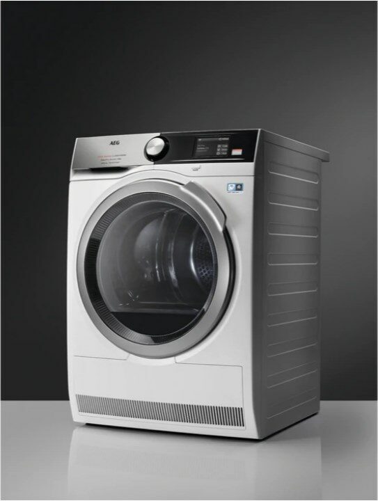 Сушильная машина с тепловым насосом AEG T9DBA68SC